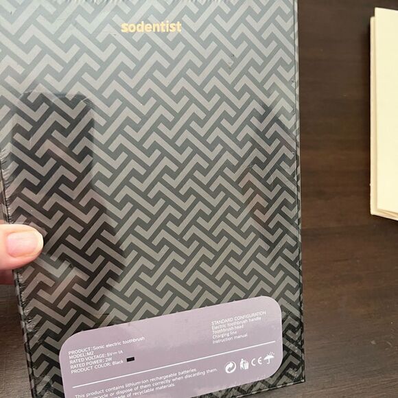 NIB sonic electric toothbrush sealed in box I don’t know the color - Picture 2 of 5